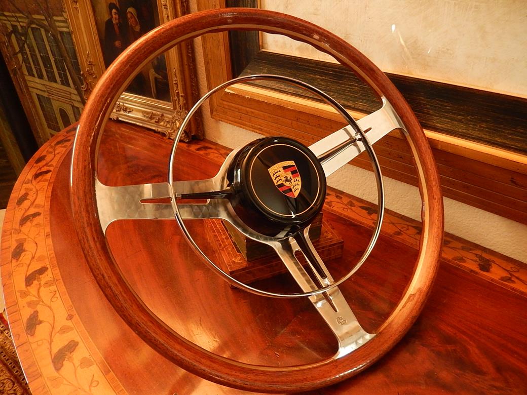210 Les Leston original Porsche 356 B/C Wood Steering Wheel